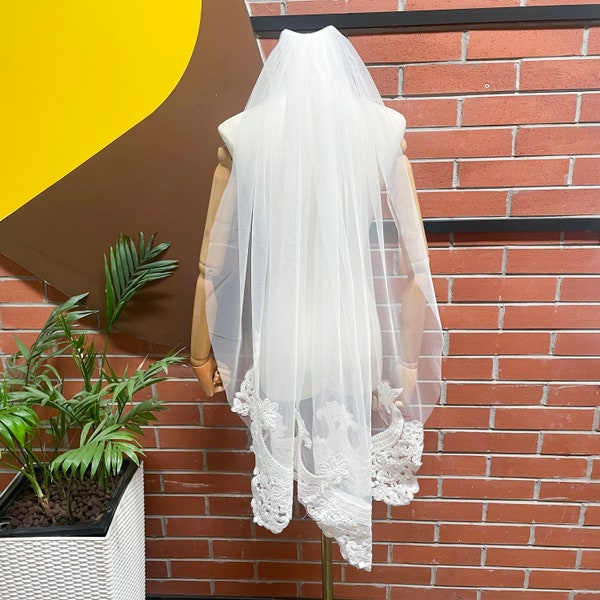 Classic Lace Wedding Veil Soft Tulle Veil Lace Wedding Veil Short Lace Veil Fingertip Length Veil Custom Lace Veil Cathedral Veil 1T Veil