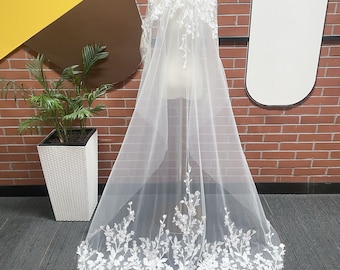Wedding Drop Veil Floor Length Wedding Veil Floral Lace Veil Floral Drop Veil Single Layer Veil with Comb Long Lace Veil for Wedding