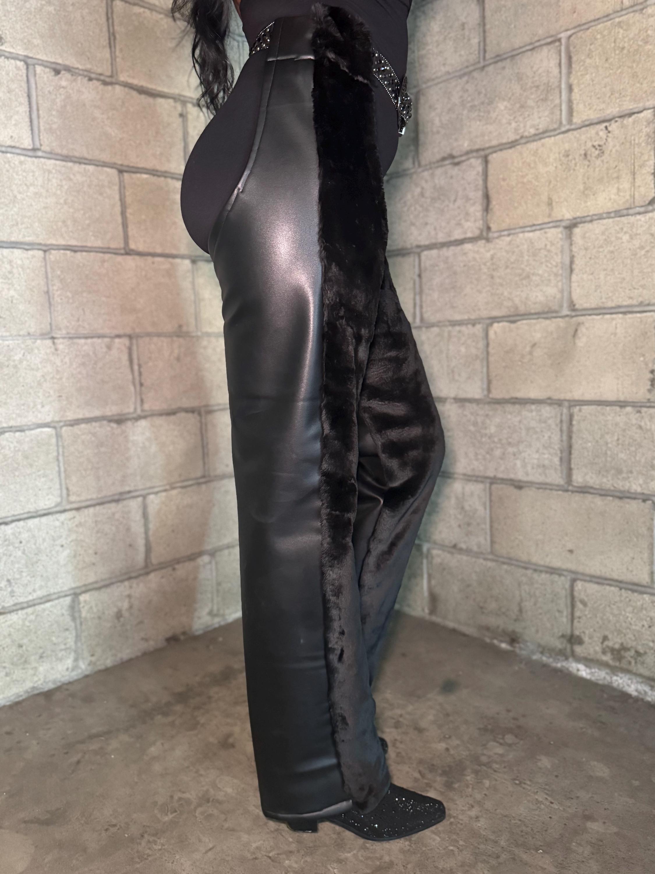 Chaps En Cuir Noir Femme Avec Zips Latéraux Et Clous - Taille XL (16"), Quasi Neufs