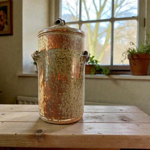 Rustic Studio Pottery Lidded Vessel • Signed • Earthy Drip Glaze • 26.5 cm