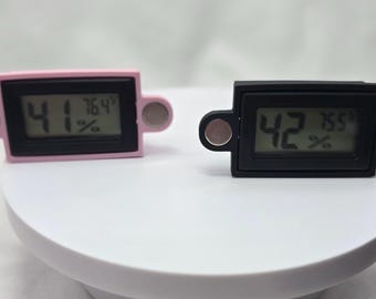 Higrómetro digital magnético personalizado para arañas saltarinas, insectos o reptiles.