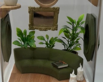 O terrário para aranhas-saltadoras "The Comfy Couch"