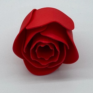 Magnetic Jumping Spider Rose Hideout: Flower Retreat for Arachnid Enclosures & Terrariums