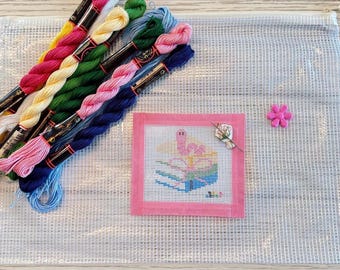 Book Worm - Kit de bordado - Juego completo para principiantes pintado a mano - Todos los materiales incluidos - Lienzo de malla 18