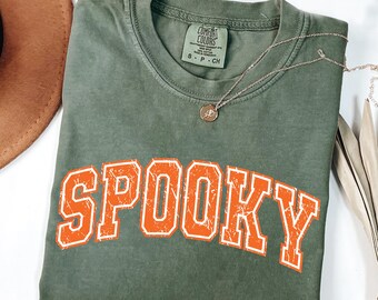 Comfort Colors® Retro Spooky Shirt, Womens Halloween Outfit, Spooky Season T-shirt, Cute Fall Clothing, Halloween Gift, Spooky Halloween