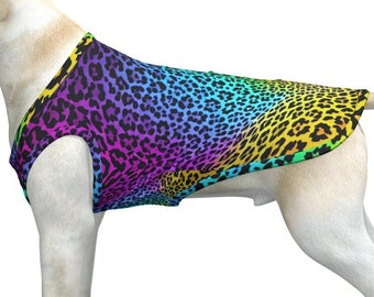 Rainbow Leopardskin Dog Shirt, Big Dog Tank Top, Large Canine Vest, Cadeau voor hondverjaardag, Doggy Outfit, Trendy huisdierkleding. Trippy hippie