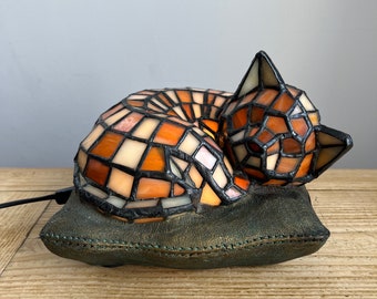 Tiffany style Widdop Bingham Stained Glass Sleeping Cat On Pillow Lamp - Working