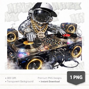 Könnte beinhalten: Digitale Illustration eines Astronauten-DJs, der eine goldene Kette mit Dollarzeichen-Anhänger, eine silberne Uhr und eine Baseballkappe rückwärts trägt. Der DJ mixt auf einem Plattenspieler mit Lautsprechern auf beiden Seiten. Der Hintergrund hat ein Geld-Thema.