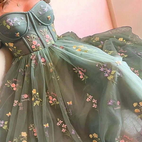 Fairy Prom dress, Green prom dress, fairycore dress, corset wedding dress, elven dress, prom dress ball gown, fairy ball gown