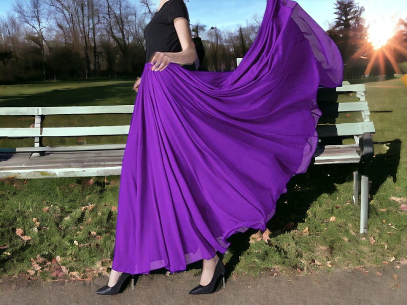 Maxi jupe en mousseline de soie, jupe de danse, jupe renaissance, jupe longue, jupe édouardienne, jupe cottage, jupe élégante, jupe large, jupe romantique Purple