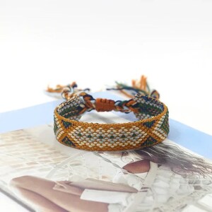 Bohemian National Style Handmade Woven Embroidery Bracelet for Women Lucky Rainbow Nepal Bracelet Hand Rope Fashion Jewelry Gift