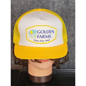 Casquette trucker vintage Golden Farms, Sioux City, Iowa, jaune et blanche, en maille, fermeture snapback