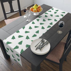 Christmas Tree Table Runner, Holiday Dining Decor, Festive Home Decoration, Xmas Kitchen Linens, Seasonal Dining Room Accessory