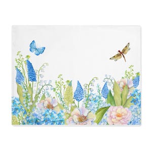 Flower Placemat, Floral Table Mat, Dining Decor, Kitchen Linens, Washable Place Mat
