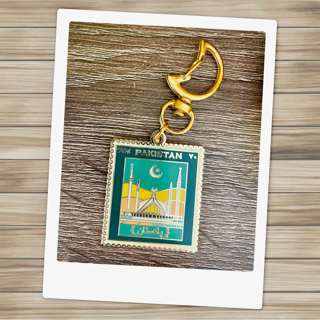 Mosque Keychain Pakistan Keychain | Shah Faisal Mosque Gold Enamel Keyring | Islamabad ...