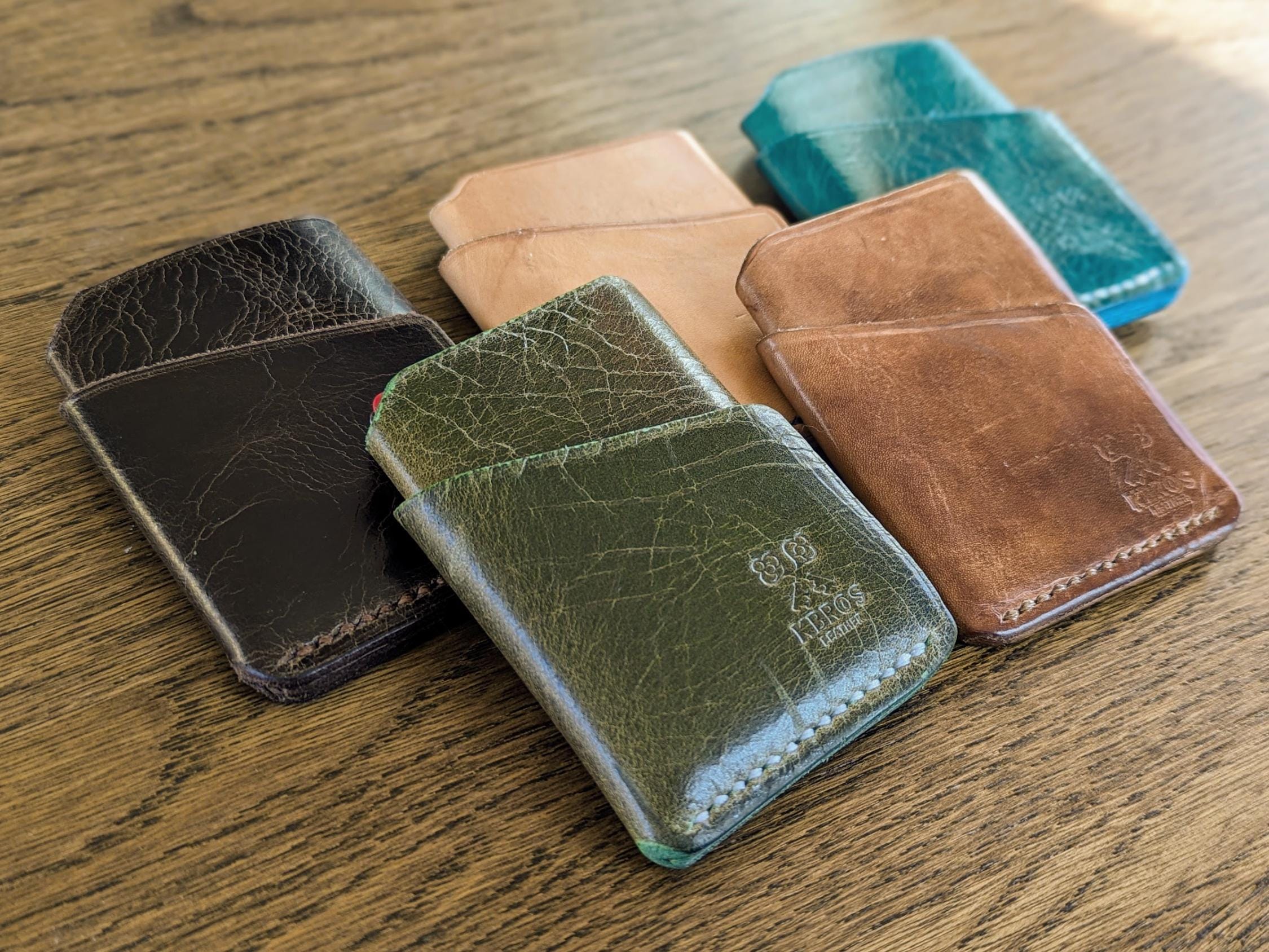 Handmade Veg-Tanned Leather Wallet: Slim 3-Slot Card Holder, Free Engraving - Image 1