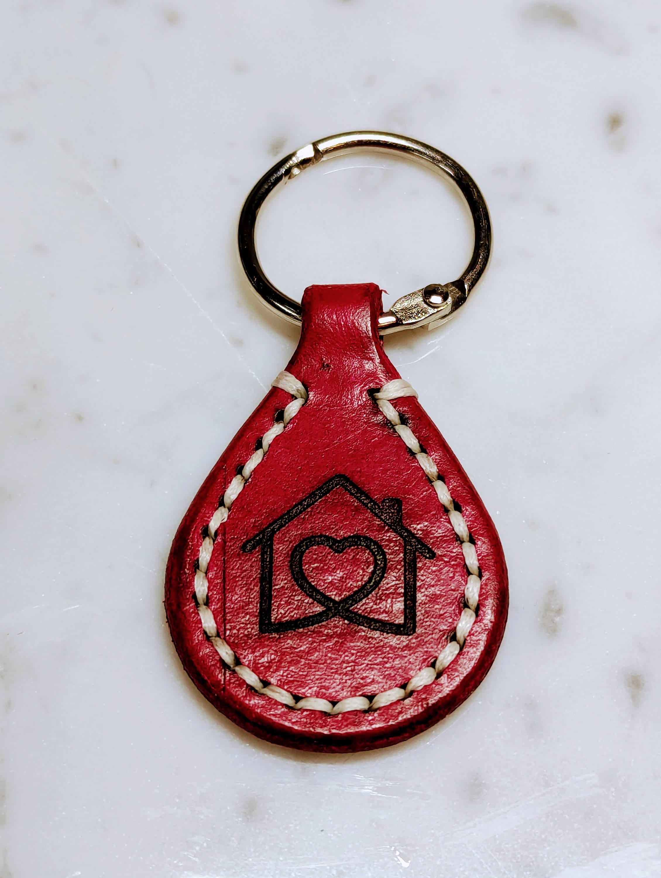 Engraved Mother's Keychain, Teardrop Shape, Real Leather, Handmade, Personalized, Thoughtful Gift for Moms, Grandmothers, Baby Shower Gift - Thumbnail 6