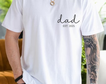 Custom Dad Shirt with Kid Name, Personalized New Dad Tee, Daddy Est  T-Shirt, Fathers Day Gift, Birthday Gift from Daughter
