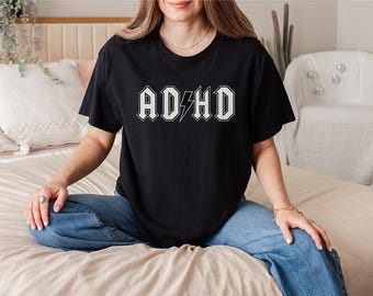 Camiseta con logo metálico para personas con TDAH, camiseta divertida para neurodivergentes, regalo para concienciar sobre el TDAH, camiseta gráfica viral de moda