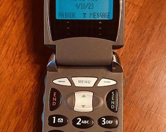 Rare Mercedes-Benz Motorola VINTAGE Cell Phone 60T, Battery is Charging, TDMA