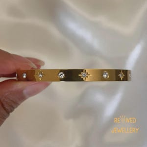 Gold Star Cuff Bracelet – 18K Plated Stainless Steel Bangle, Colourful Crystal Stars, Minimalist Jewellery Gift for Women
