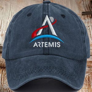Gorra bordada de la misión Artemis II, gorra unisex del programa Artemis de la NASA para el Golfo Pérsico, gorra con el logo de la misión lunar, regalo de astronomía para hombres y mujeres.