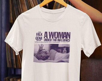 Camiseta tributo a John Cassavetes • Camiseta cinematográfica Una mujer bajo la influencia • Ropa cinematográfica única • Regalo perfecto para cinéfilos