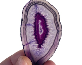 染色された紫瑪瑙スライス、ユニークなクリスタル装飾（7 cm x 3 cm 