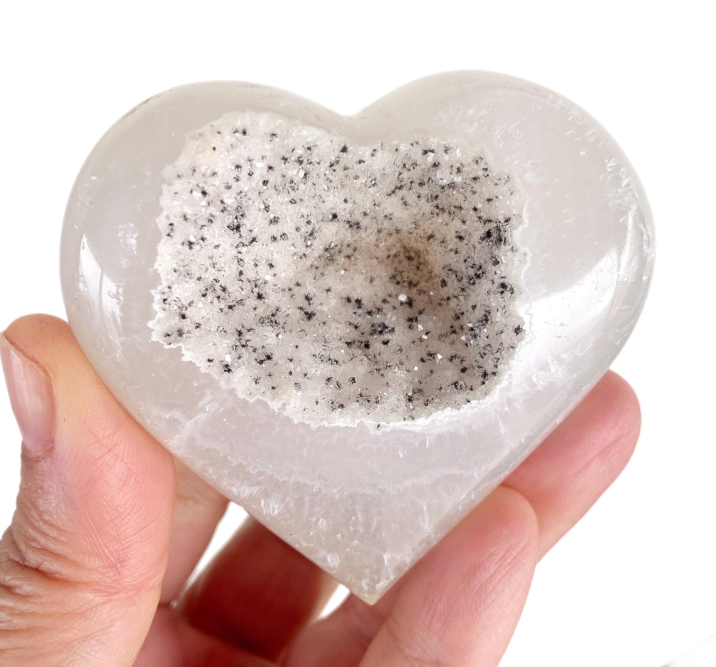 研磨された白瑪瑙のハート（165g）、天然水晶、ブラジル産 - Etsy 日本