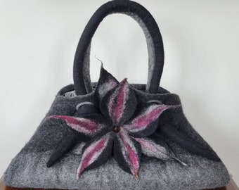 Handgemachte Filztasche, Merinotasche, Wolltasche, Filztasche, handgemachte Faserkunst, tragbare Kunst, Designtasche, Blumentasche,