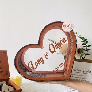Scatola per biglietti di nozze con personalizzazione, biglietti di auguri e scatola regalo in legno a forma di cuore, regalo di nozze rustico unico, salvadanaio per matrimonio