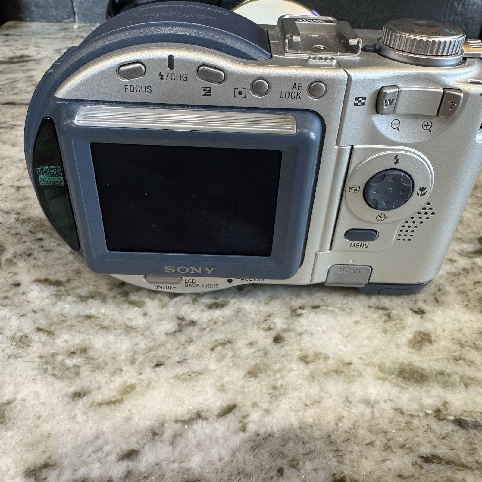 Sony Mavica MVC-CD200 2.1MP Digital Camera - Silver-complete