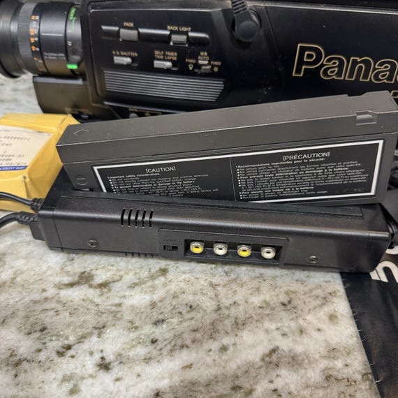VINTAGE Panasonic Camcorder AF X6 CCD Omnimovie Vhs Hq With