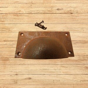 Rust Large Rectangular Cup Pull Handle