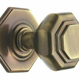 CARLTON Flat Octagonal Centre Door Knob Pull Handle On Rose Center Knob