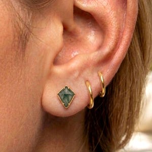 Natural Moss Agate Stud Earrings: Titanium Flat Back Earring • 16G/18G Helix Conch Cartilage Stud, Boho Green Gemstones Studs