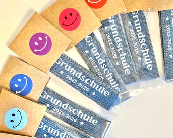 Schlüsselanhänger Geschenk zur 5. Klasse – Glücksbringer aus Jeansstoff mit oder ohne Name, Schulanfang 2026, Abschiedsgeschenk Grundschule