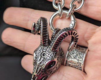 Rams Head Skull Pendant Necklace – Antique Silver Look on Heavy Stainless Steel Chain