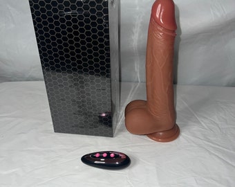 Realistic Thrusting Dildo