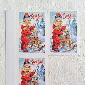 Kavel van 3 Noorse God-jul kerstcadeaulabels - Wintermeisje bezorgt cadeaus - Nordic Christmas Holiday Labels