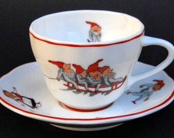 Nueva Porcelana Porsgrund NISSE Navidad 5 oz Taza y Platillo - Elfos Gnomos Noruega Noruego - Escandinavo