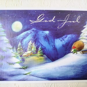 God Jul Nordic Christmas Card - Adorabile gnomo in inverno con regali - Tomte svedese, cartolina di auguri Tomte norvegese Nisse