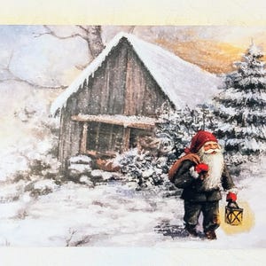 Carte de Noël suédoise Tomte, norvégienne Nisse - Beau nain dans une scène d'hiver avec une lanterne - Cartes de voeux scandinaves