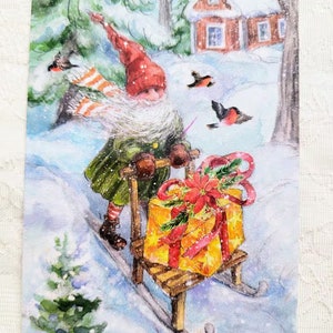 Cartolina di Natale scandinava - Adorabile gnomo su una slitta con ciuffolotti - Cartoline di auguri svedesi Tomte Norvegesi Nisse Tomte