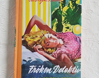 Libro clásico noruego de Nancy Drew: El misterio del baúl encuadernado en latón - Carolyn Keene n.° 21 - Noruega
