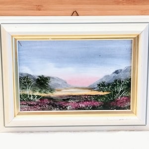 Noorse ingelijste kunsttegel - Alma Kjærland Noorwegen - decoratieve keramische tegel - Scandinavisch geschenk - Noorse muurkunst