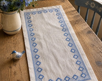 Vintage Norwegian Scandinavian Embroidered Table Runner – Blue & White Nordic Needlework – Traditional Linen Textile – Cottage Decor