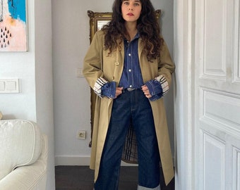 Trench coat Burberry vintage oversized unisex. Gabardina vintage beige, talla L. Burberry regalos para ella, Burberry regalos para él.