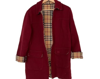 Vintage-Burberry-Wolljacke in Burgunderrot, Größe L. Burberry-Damenjacke aus den 2000ern. Burberry-Jacke. Geschenke für sie.