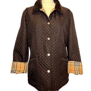 Vintage brown waterproof Burberry jacket. Women&#39;s semi-padded jacket from the 90s. Size L. Burberry Gifts for her.